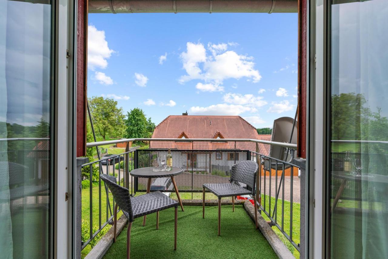 Ttp Apartment 6 Friedrichshafen Bagian luar foto